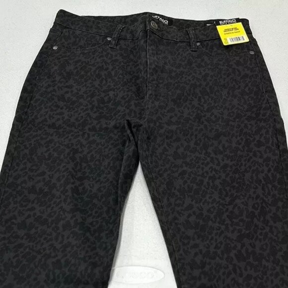 Buffalo Ladies' High-Rise Tencel Blend Pant | 6/28, Black Tonal Leopard (NWT) - Picture 4 of 5